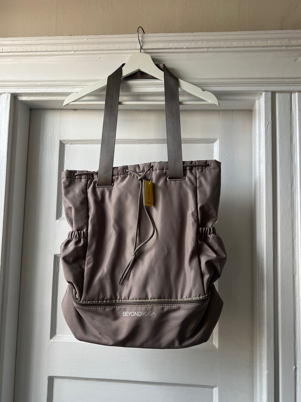 NWT Beyond Yoga Convertible Bag